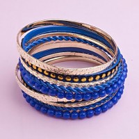 комплект из 10 браслетов